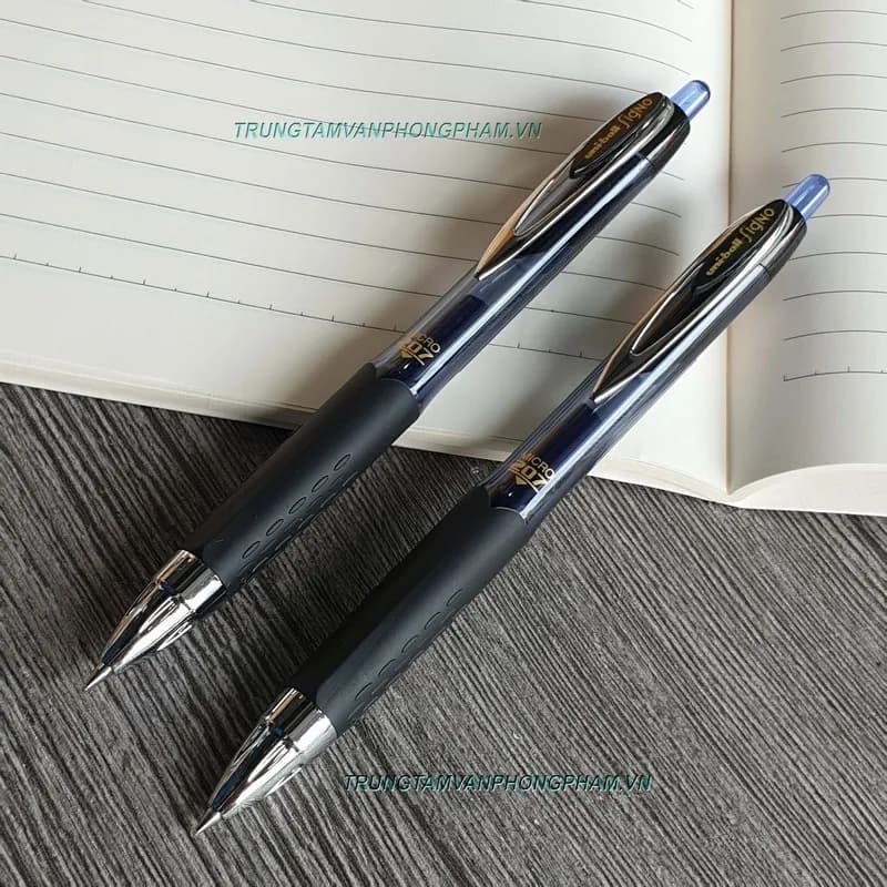 Bút Uni-ball Signo UMN-207 Micro