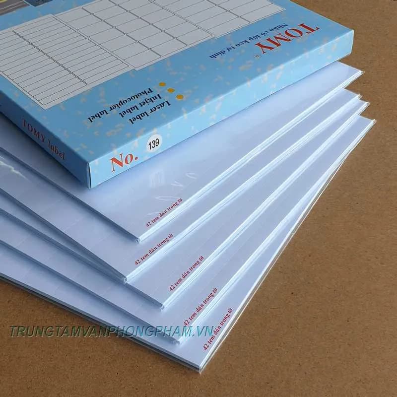 Hộp 100 tờ giấy Tomy A4 - TOMY 139