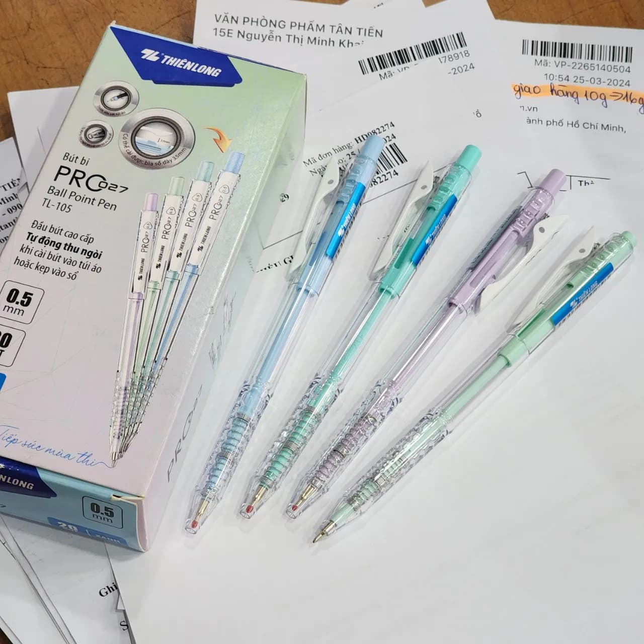 Bút Thiên Long Pro 027