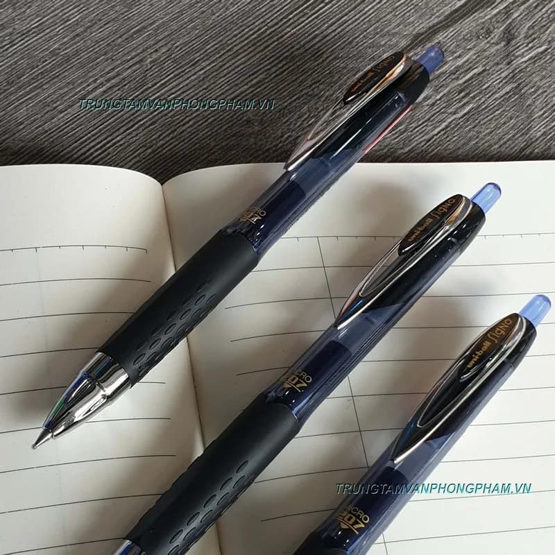 Bút Uni-ball Signo UMN-207 Micro