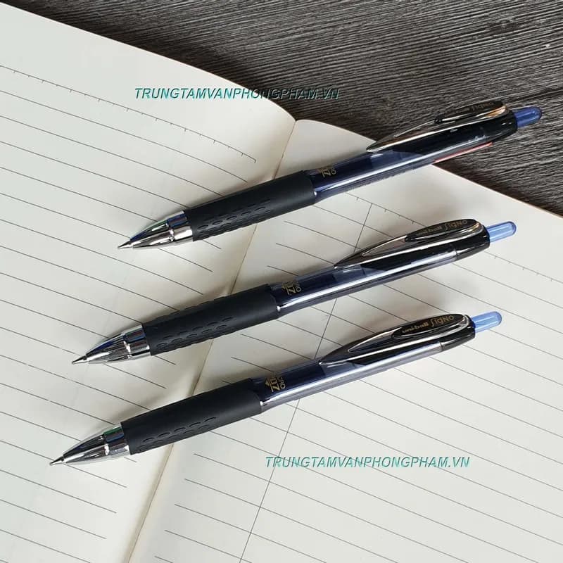 Bút Uni-ball Signo UMN-207 Micro