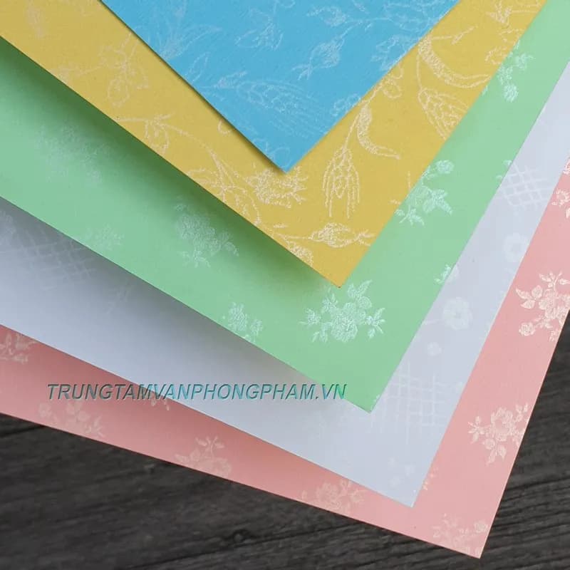 Bìa thơm A4 2 mặt có hoa văn