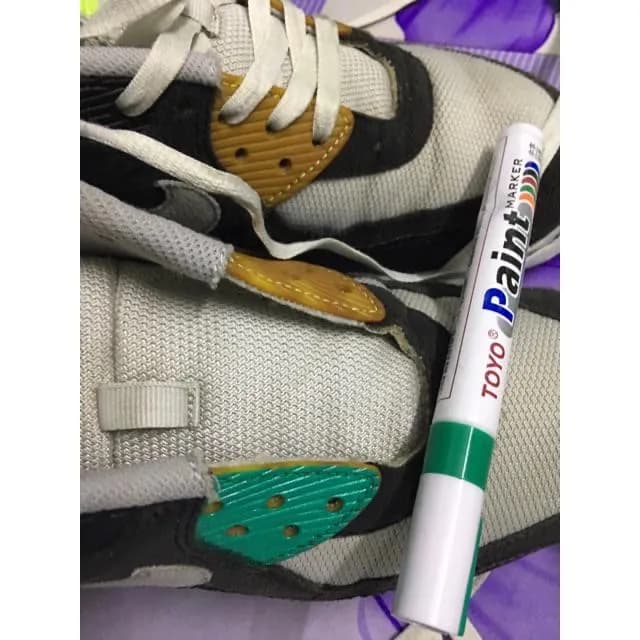 Bút sơn TOYO Paint Marker SA101